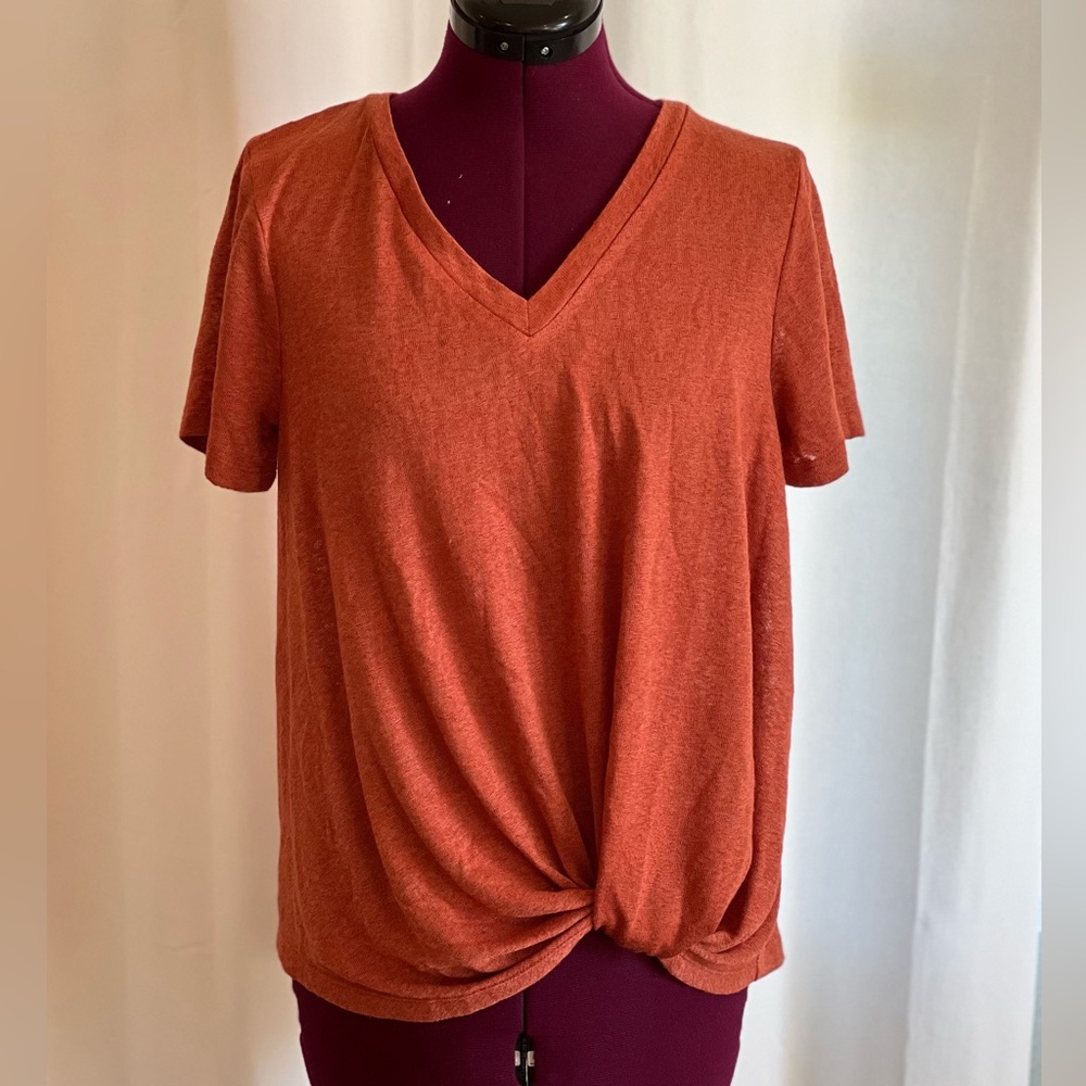 Orange twisted knot t-shirt